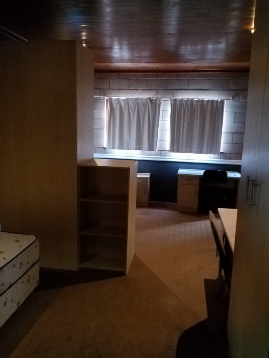 1 Bedroom Property for Sale in Brandwag Free State